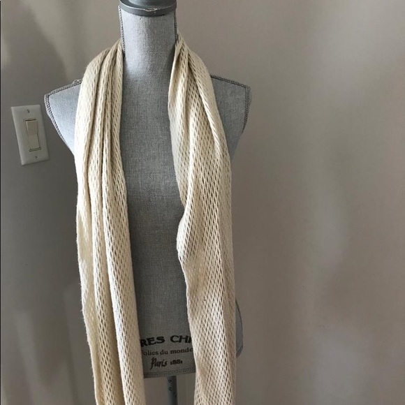 Scarf - Picture 2 of 5